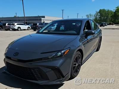 2026 Toyota Camry SE - zdjęcie 1 z 25 - miniatura