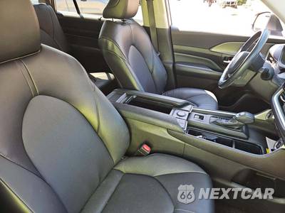 2024 Toyota Grand Highlander XLE - zdjęcie 16 z 26 - miniatura