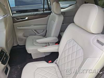 2024 Volkswagen Atlas 2.0T SEL Premium R-Line - zdjęcie 13 z 25 - miniatura