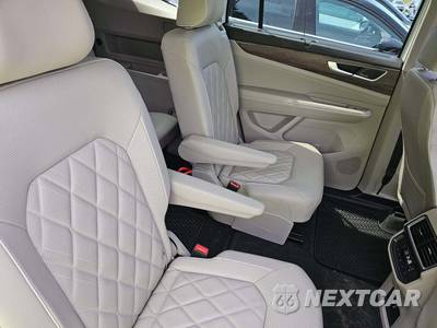 2024 Volkswagen Atlas 2.0T SEL Premium R-Line - zdjęcie 17 z 25 - miniatura