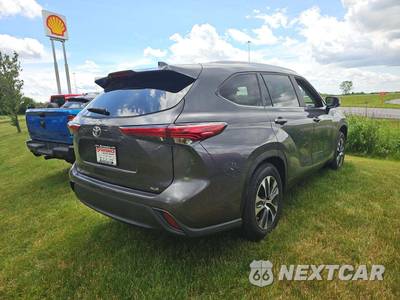 2023 Toyota Highlander XLE - zdjęcie 3 z 25 - miniatura