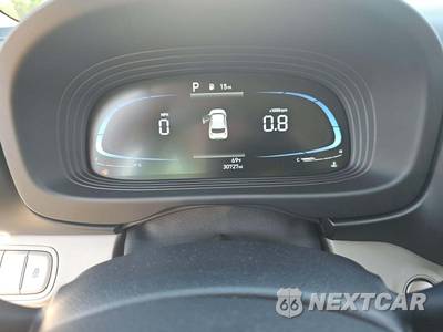 2025 Hyundai Venue SEL - zdjęcie 9 z 24 - miniatura