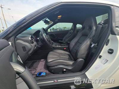 2020 Nissan GT-R Premium - zdjęcie 6 z 21 - miniatura