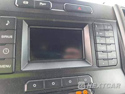 2018 Ford Super Duty F-350 XLT Crew Cab Medium Bed - zdjęcie 18 z 22 - miniatura