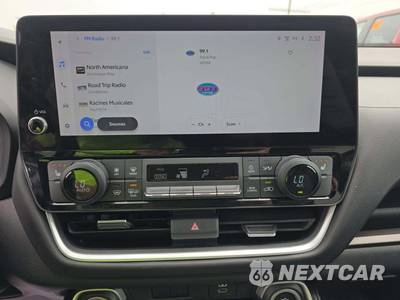 2024 Toyota Grand Highlander XLE - zdjęcie 10 z 23 - miniatura