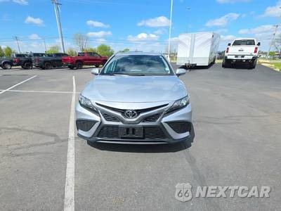 2024 Toyota Camry SE - zdjęcie 2 z 31 - miniatura