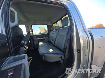 2022 Ford F-150 LARIAT Crew Cab Short Bed - zdjęcie 10 z 22 - miniatura