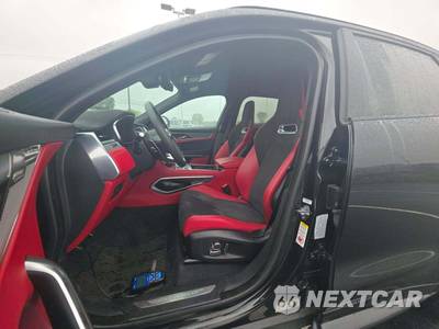 2024 Jaguar F-PACE SVR - zdjęcie 3 z 21 - miniatura