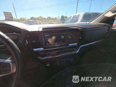 2024 Chevrolet Silverado 1500 LT Crew Cab Short Bed 2FL - zdjęcie 10 z 21 - miniatura