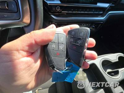 2024 Chevrolet Silverado 1500 LT Crew Cab Short Bed 2FL - zdjęcie 8 z 21 - miniatura