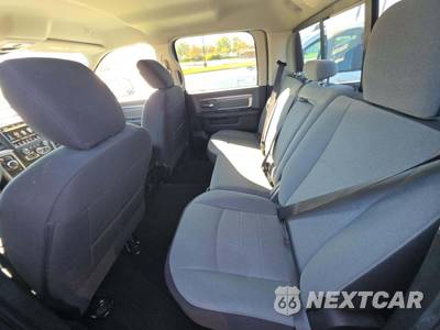 2023 Ram 1500 Classic SLT Crew Cab Short Bed - zdjęcie 13 z 24 - miniatura