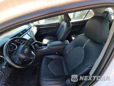 2018 Toyota Camry SE - zdjęcie 6 z 25 - miniatura