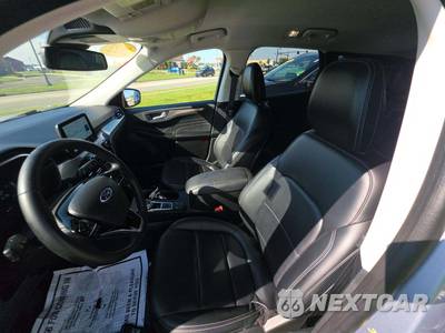 2022 Ford Escape Hybrid Titanium - zdjęcie 6 z 21 - miniatura