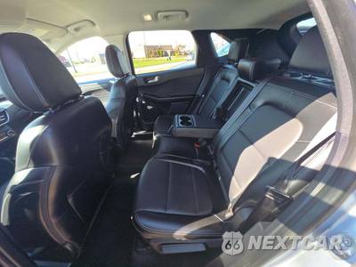 2022 Ford Escape Hybrid Titanium - zdjęcie 13 z 21 - miniatura