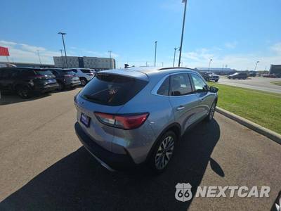2022 Ford Escape Hybrid Titanium - zdjęcie 3 z 21 - miniatura