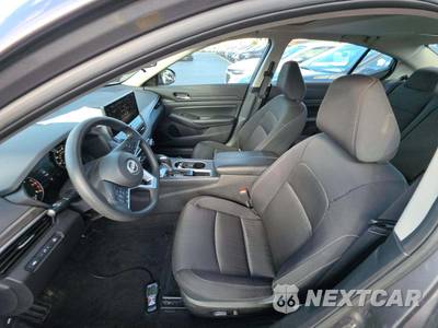 2025 Nissan Altima SV - zdjęcie 6 z 20 - miniatura