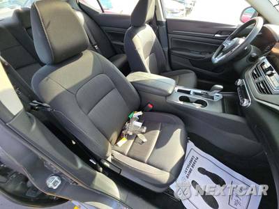 2025 Nissan Altima SV - zdjęcie 18 z 20 - miniatura