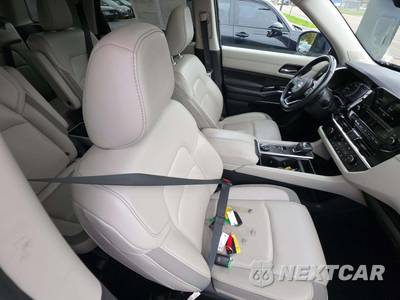 2023 Nissan Pathfinder SL - zdjęcie 19 z 27 - miniatura