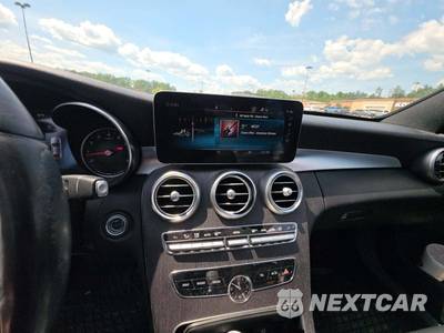 2020 Mercedes-Benz C 300 4MATIC Sedan - zdjęcie 10 z 21 - miniatura