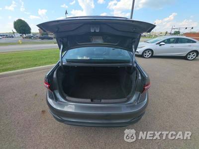 2024 Volkswagen Jetta SE - zdjęcie 14 z 20 - miniatura