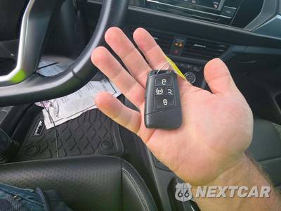 2024 Volkswagen Jetta SE - zdjęcie 8 z 20 - miniatura