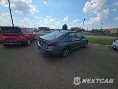 2024 Volkswagen Jetta SE - zdjęcie 3 z 20 - miniatura