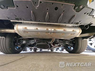 2026 Toyota Crown Signia Limited - zdjęcie 15 z 20 - miniatura