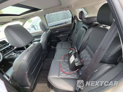 2022 Nissan Rogue Platinum - zdjęcie 13 z 21 - miniatura