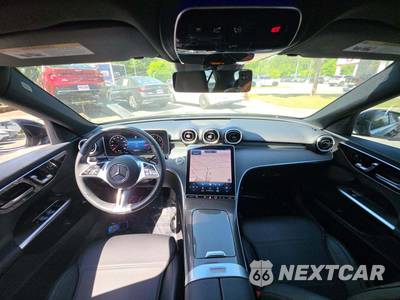 2023 Mercedes-Benz C 300 Sedan - zdjęcie 7 z 17 - miniatura