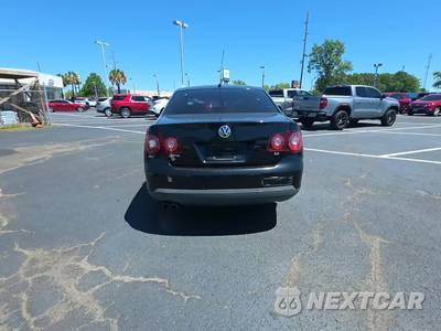 2010 Volkswagen Jetta Sedan S - zdjęcie 4 z 25 - miniatura
