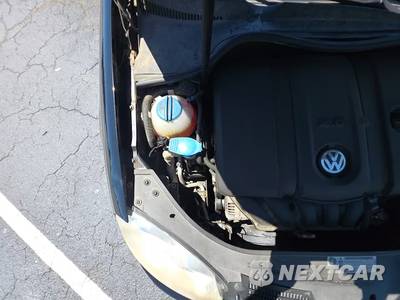 2010 Volkswagen Jetta Sedan S - zdjęcie 22 z 25 - miniatura