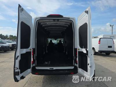2026 Ford Transit 350 HD Cargo Van 9950 GVWR High Roof 148.0" WB - zdjęcie 11 z 18 - miniatura