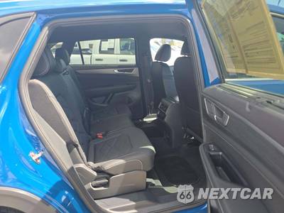 2025 Volkswagen Atlas Cross Sport 2.0T SE w/Technology - zdjęcie 13 z 20 - miniatura
