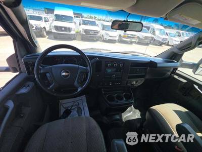2023 Chevrolet Express 3500 Cutaway 1WT - zdjęcie 7 z 23 - miniatura
