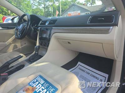2017 Volkswagen Passat 1.8T SEL Premium - zdjęcie 16 z 18 - miniatura