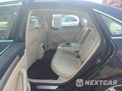 2017 Volkswagen Passat 1.8T SEL Premium - zdjęcie 10 z 18 - miniatura
