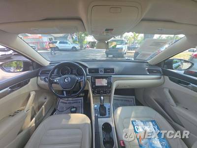 2017 Volkswagen Passat 1.8T SEL Premium - zdjęcie 7 z 18 - miniatura