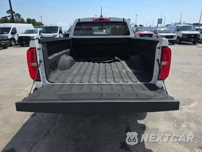 2022 Chevrolet Colorado WT Extended Cab Long Bed 2WT w/Rear Doors - zdjęcie 11 z 19 - miniatura