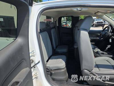 2022 Chevrolet Colorado WT Extended Cab Long Bed 2WT w/Rear Doors - zdjęcie 13 z 19 - miniatura