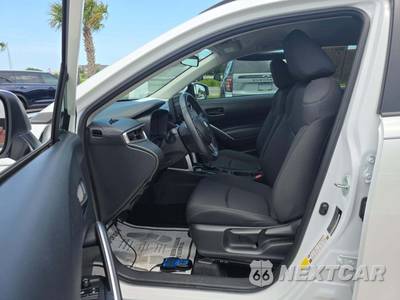 2023 Toyota Corolla Cross LE - zdjęcie 3 z 17 - miniatura