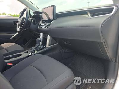 2023 Toyota Corolla Cross LE - zdjęcie 16 z 17 - miniatura
