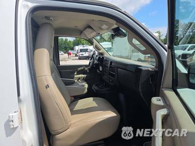 2019 Chevrolet Express 2500 Cargo Van 1WT 135.0" WB - zdjęcie 15 z 23 - miniatura