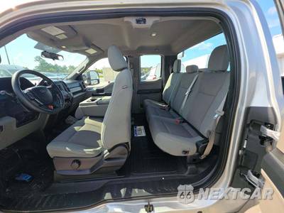 2019 Ford Super Duty F-250 XL Extended Cab Long Bed w/Rear Doors - zdjęcie 13 z 28 - miniatura