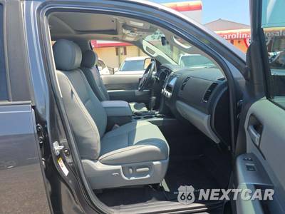 2020 Toyota Sequoia Limited - zdjęcie 16 z 20 - miniatura