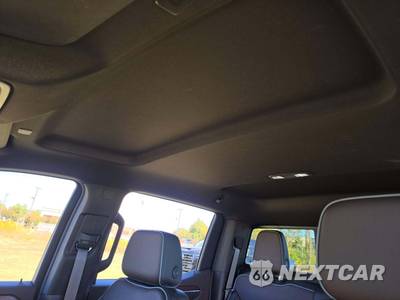 2024 GMC Sierra 1500 Denali Crew Cab Short Bed 5SA - zdjęcie 8 z 21 - miniatura
