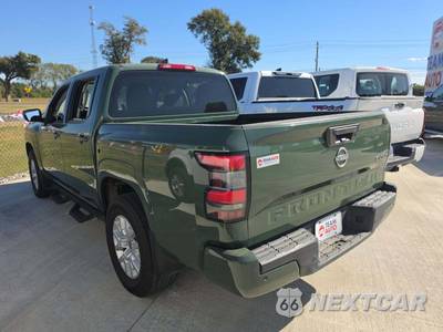 2022 Nissan Frontier SV Crew Cab Medium Bed - zdjęcie 2 z 21 - miniatura