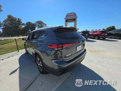 2023 Toyota Highlander Hybrid XLE - zdjęcie 2 z 22 - miniatura