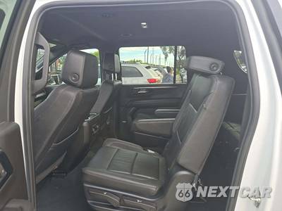 2025 Chevrolet Suburban LT 1LT - zdjęcie 13 z 21 - miniatura