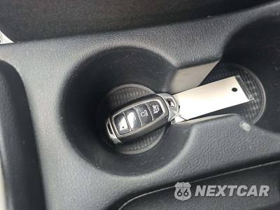 2022 Hyundai Venue Limited - zdjęcie 5 z 18 - miniatura