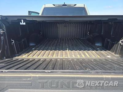 2022 Toyota Tundra SR5 Crew Cab Short Bed - zdjęcie 11 z 17 - miniatura